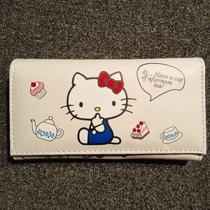 Hello Kitty Bi-fold Wallet